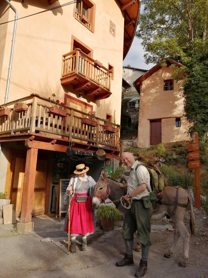 Eco-Hotel Et Yourtes Du Mercantour Guillaumes Buitenkant foto