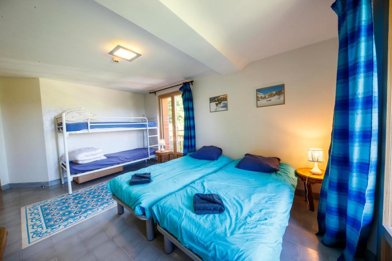 Eco-Hotel Et Yourtes Du Mercantour Guillaumes Buitenkant foto