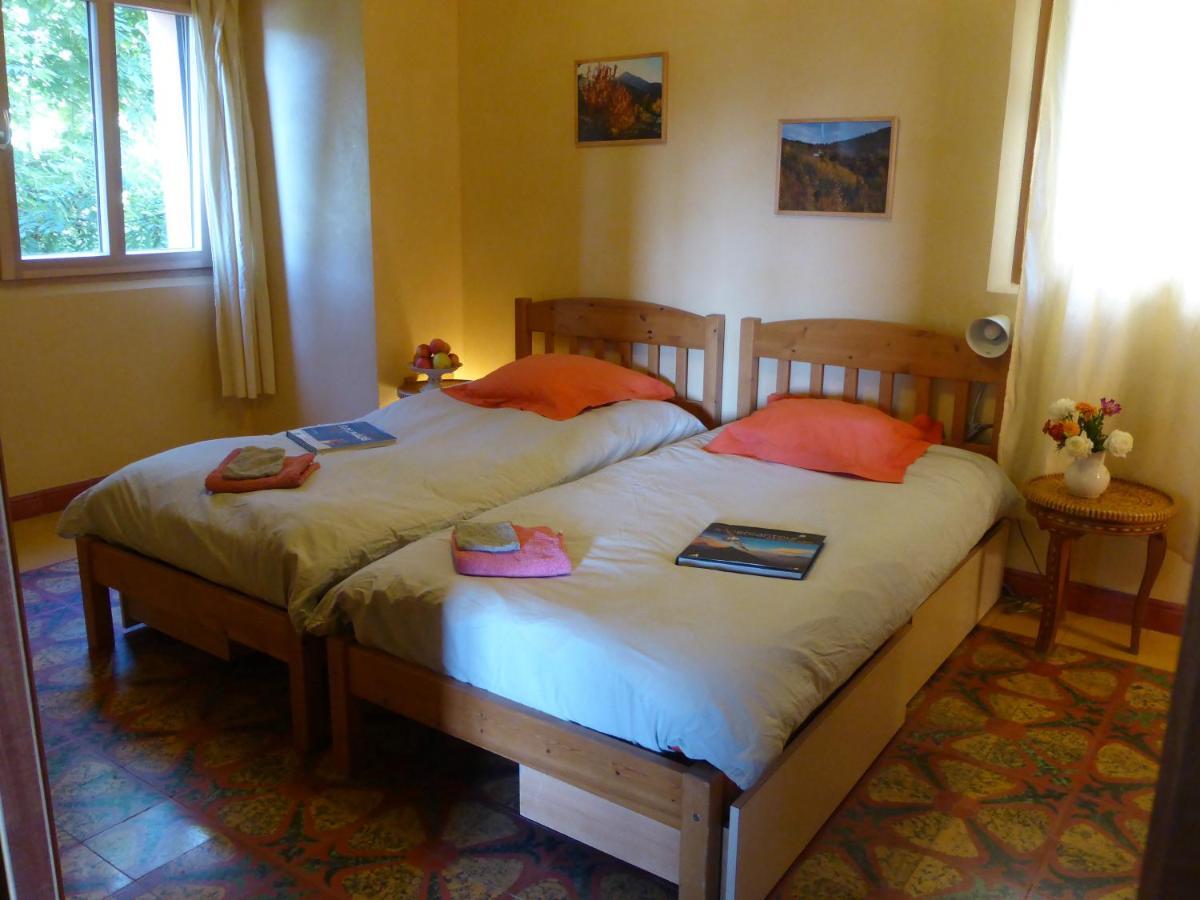 Eco-Hotel Et Yourtes Du Mercantour Guillaumes Buitenkant foto